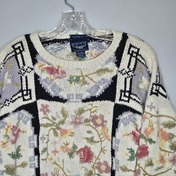 Vintage Chunky Knit Floral Cottagecore Shabby Chic Sweater Hand Knit Size small - Picture 2 of 8